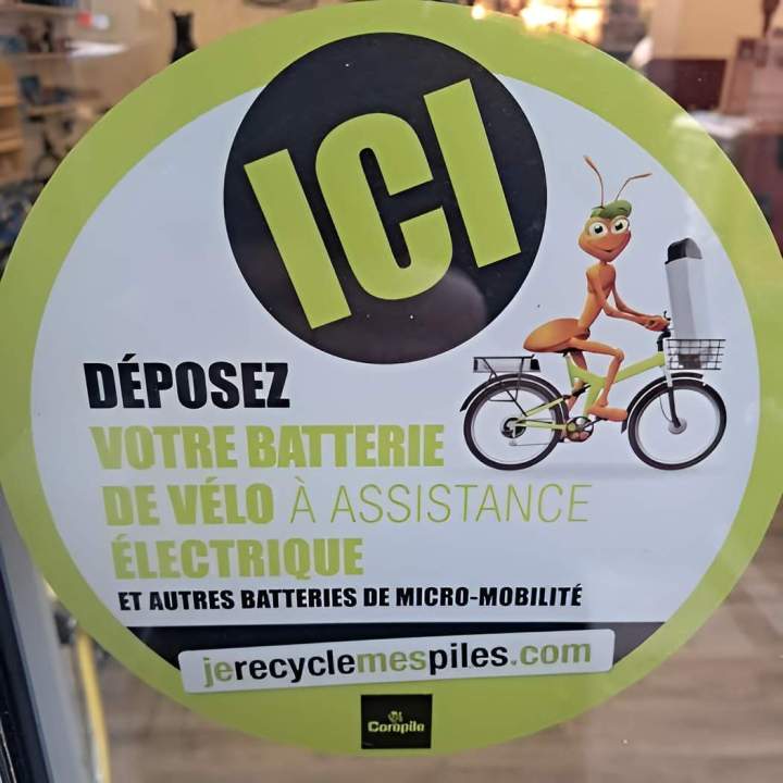 Nous récupérons et recyclons efficacement les batteries lithium usagées et défectueuses.
